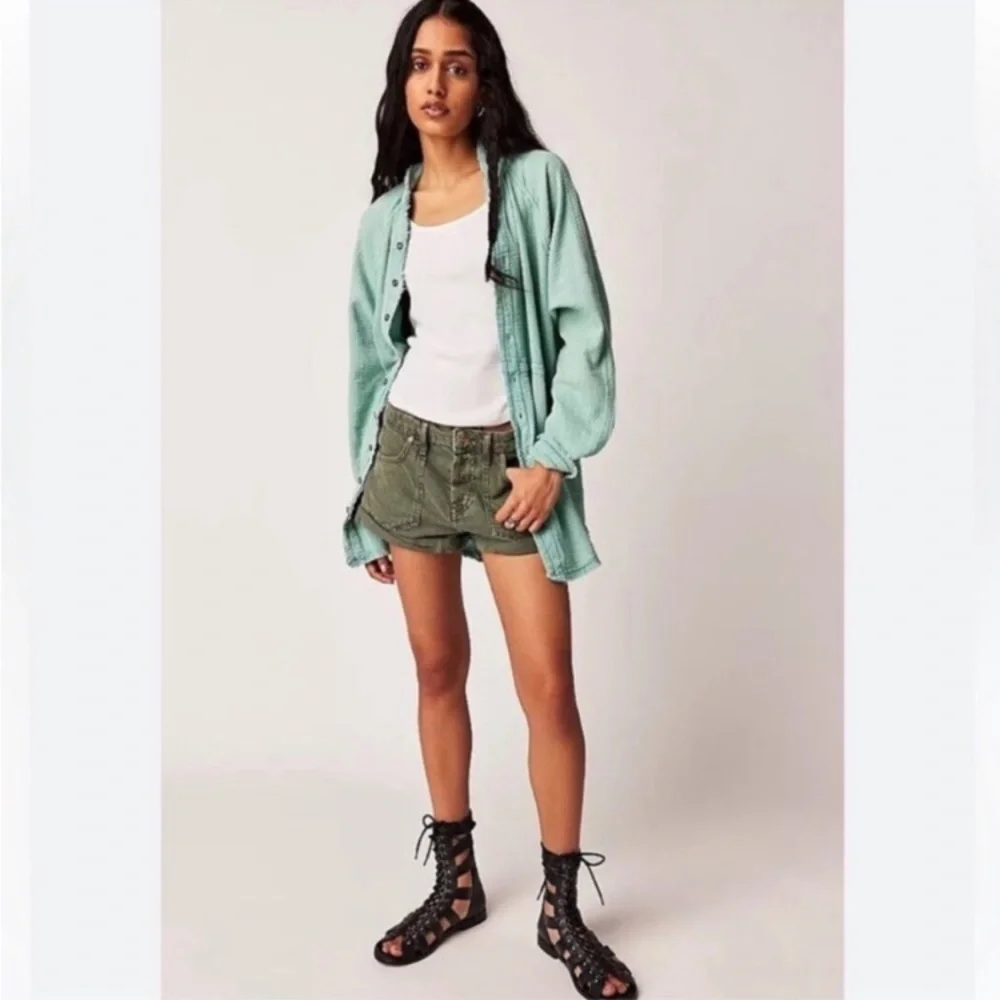 Free People! Summer Daydream Buttondown Top In Clear Skies NWT! - Picture 9 of 12